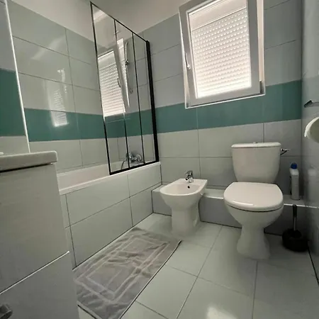 Vakantiehuis 3-bedroom House With Garden Near The Cite De Carcassonne